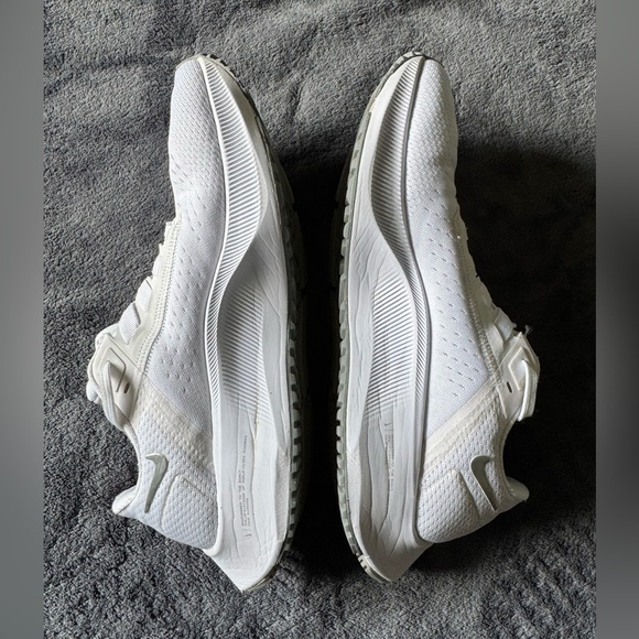 nike air zoom pegasus 38 women’s white/metallic silver size 8 women’s - Picture 16 of 16